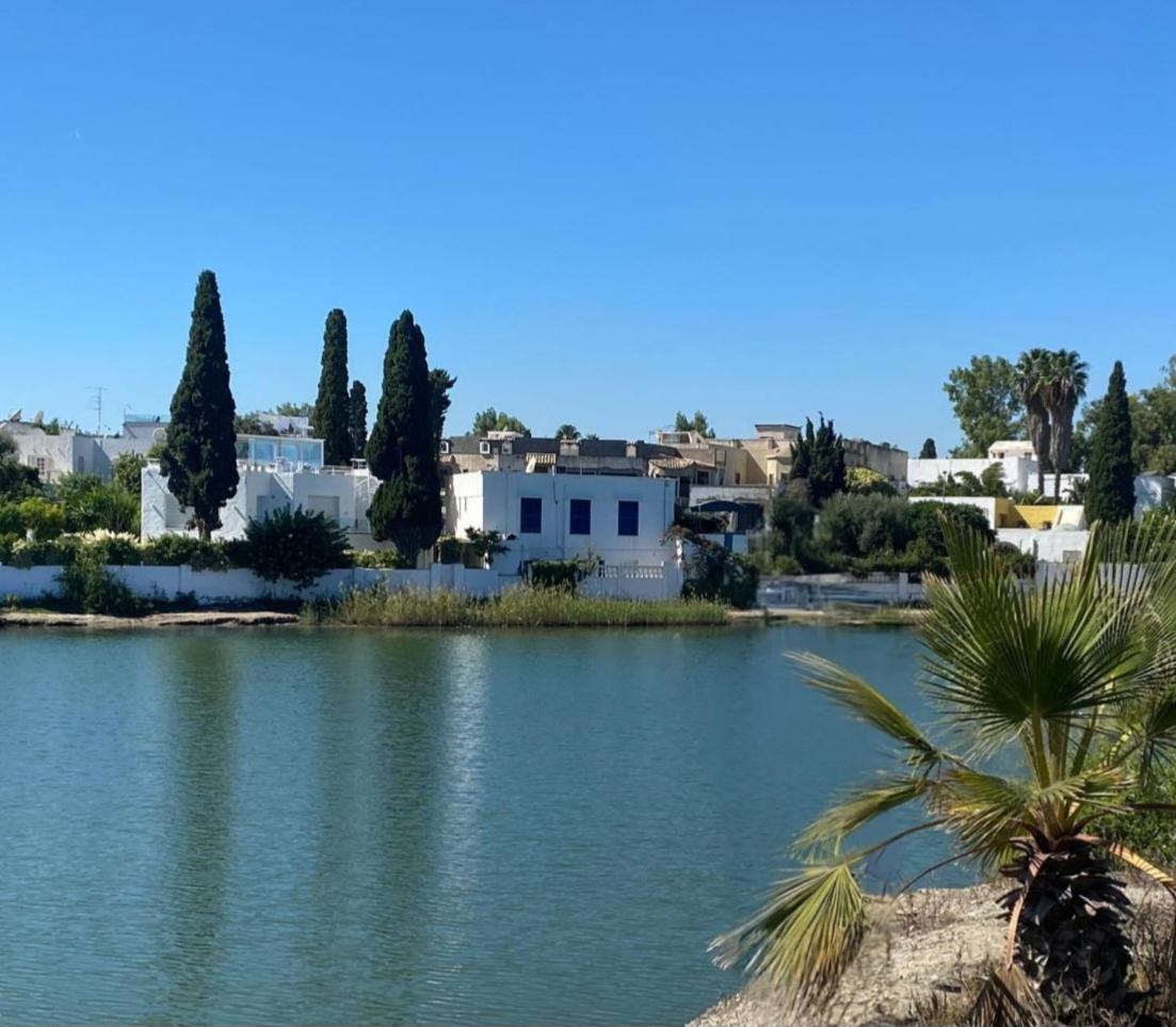 "L'Abri Cotier" Appartement 3 Chambres Haut Standing Port Punique Carthage Douar ech Chott Exterior foto